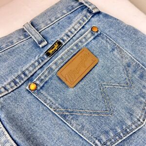 Wrangler 1013MWZAW Cowboy Cut Relaxed Fit Light Wash Denim Jeans Mens 33x32